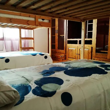 Surfhouse Famara Хостел *